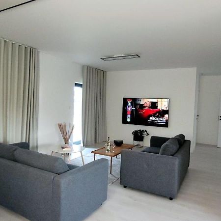 Bast 17 Dom Duzy Parking , Mandoria , Ptak , 2 Sypialnie Lub 1 Sypialnia, Taras , Autostrada A1, Kalinowskiego 17E Wifi วูดช์ ภายนอก รูปภาพ